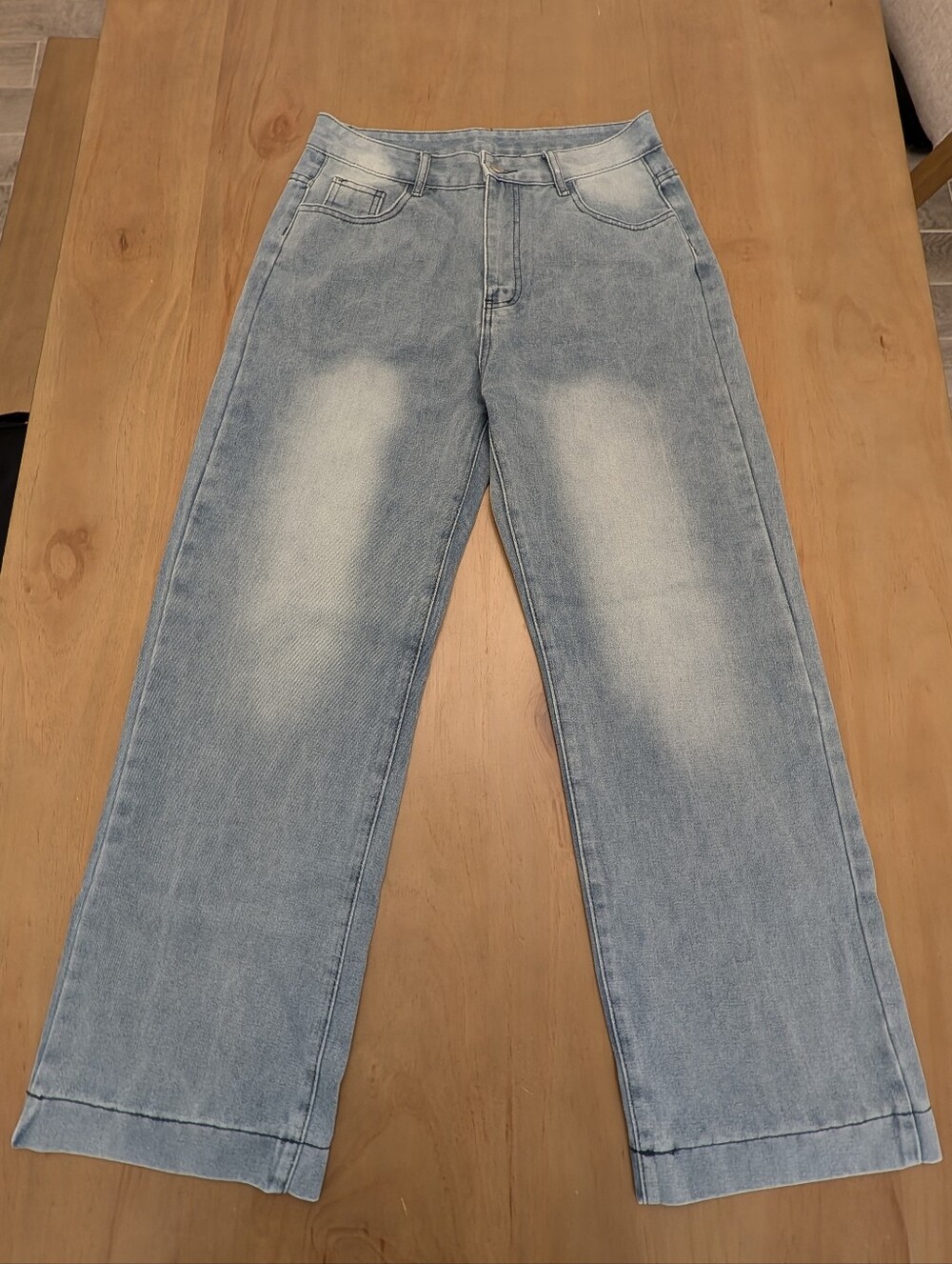 Nwot Wide Leg Light Blue With Fading Jeans Women's Size Medium